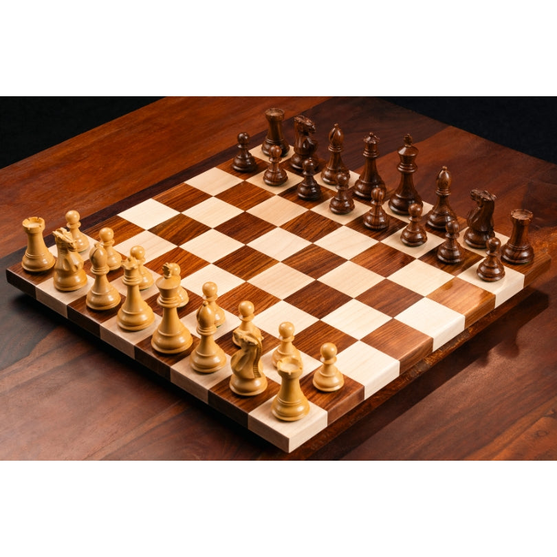 Luxury Borderless Wooden Chess Board with Staunton Chess Pieces