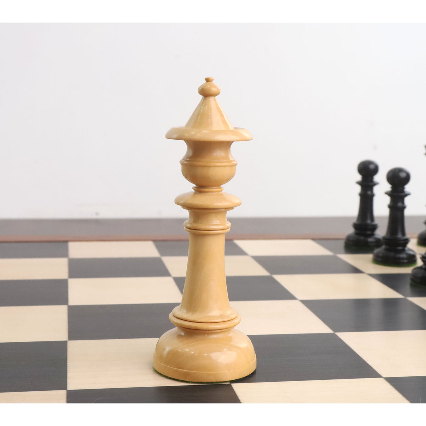 Edinburgh Northern Upright Pre-Staunton Chess Set Combo - Pieces in Ebonised Boxwood with Board and Box