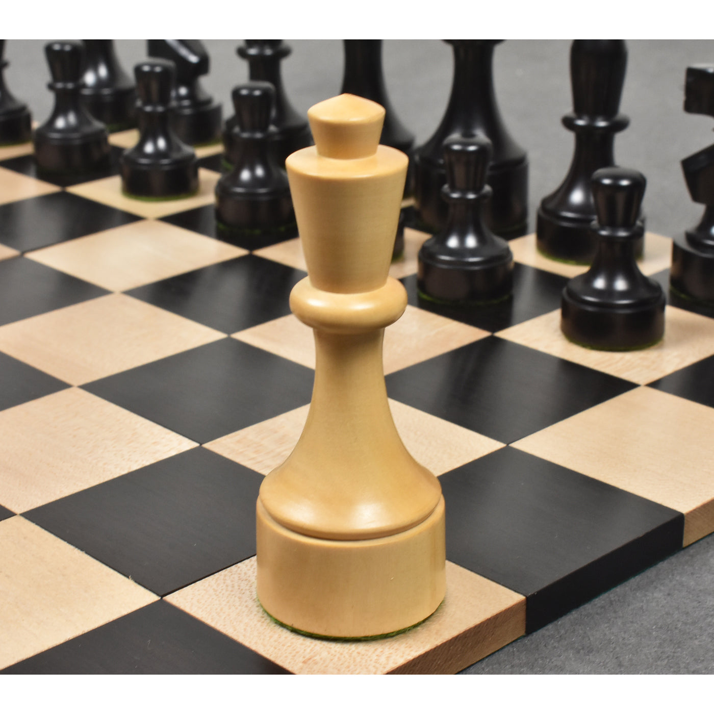 Bundesform German Staunton Alternative Chess Set - Chess Pieces Only- Ebonised Boxwood - 3.8"
