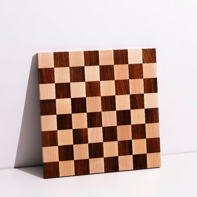 Luxury Borderless Wooden Chess Board with Staunton Chess Pieces