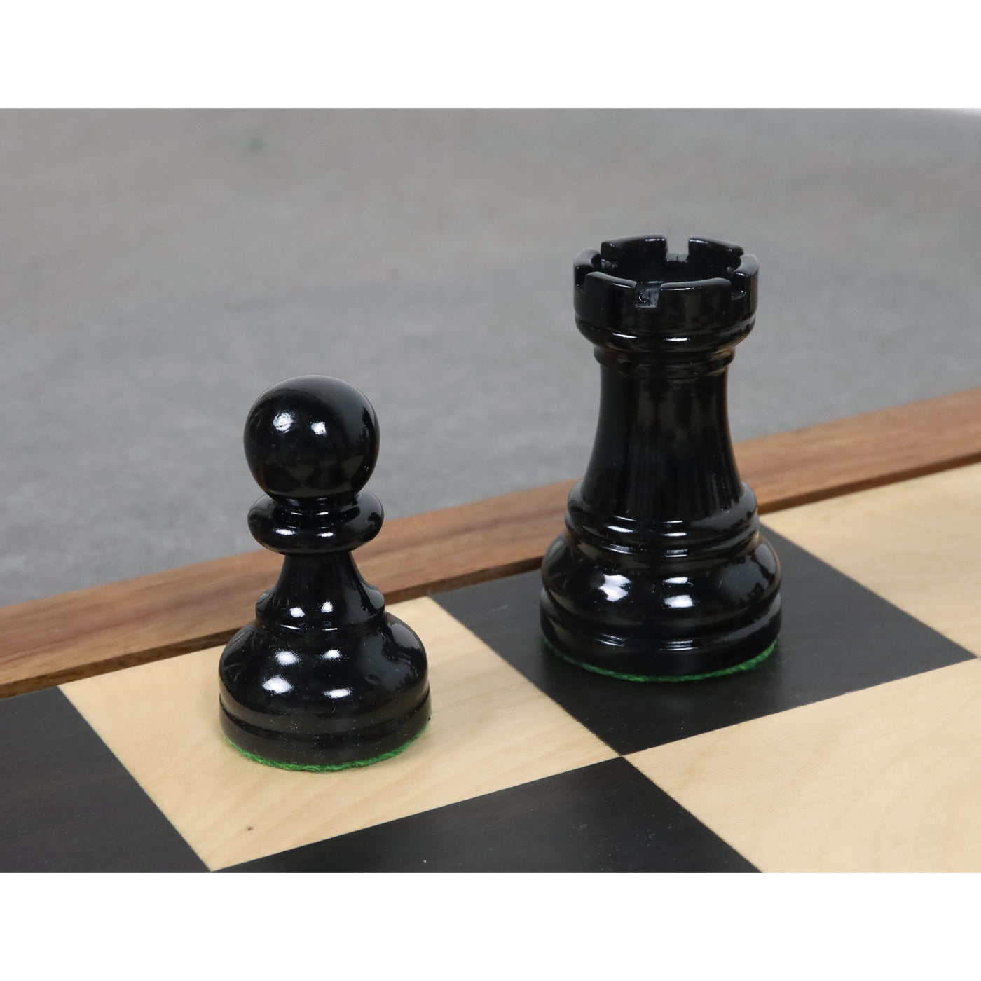 Black & Ivory White Painted Staunton Chess Pieces only set