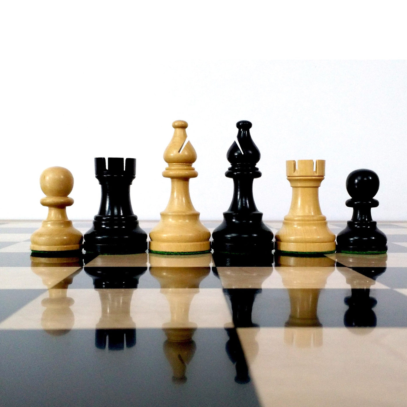 Classic Staunton Chess Pieces Set 